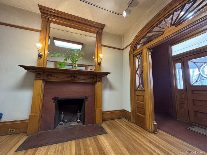 1625 N Downing St, Denver, CO 80218