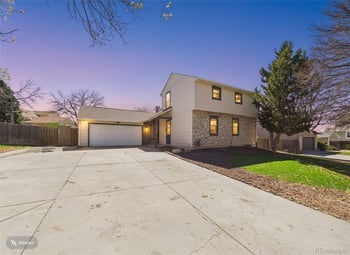 17434 Ford Dr, Aurora, CO 80017