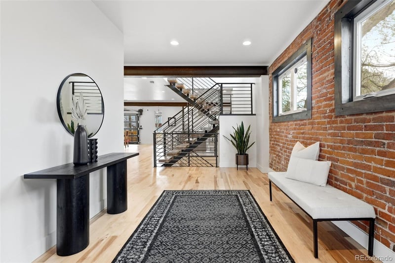 2379 Ivanhoe St, Denver, CO 80207