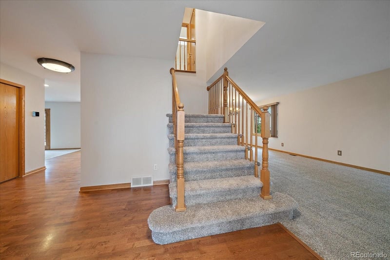 2428 Maplewood Cir, Longmont, CO 80503