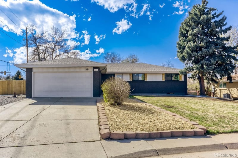 6695 Ogden St, Centennial, CO 80121