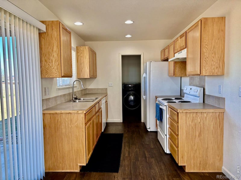 3119 Swan Point Dr, Evans, CO 80620