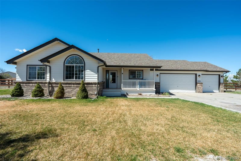 905 Pawnee St, Strasburg, CO 80136