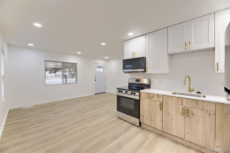 7020 Utica St, Westminster, CO 80030