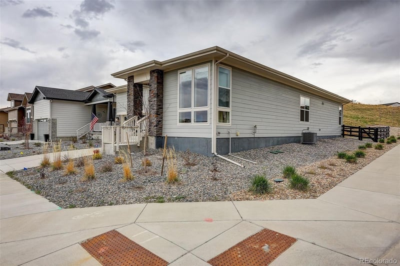 4 Leafy Aster Ln, Castle Rock, CO 80104