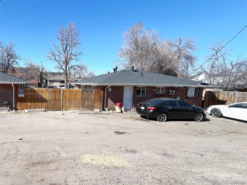 1654 Beeler St, Aurora, CO 80010