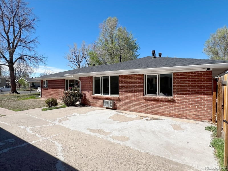 1654 Beeler St, Aurora, CO 80010