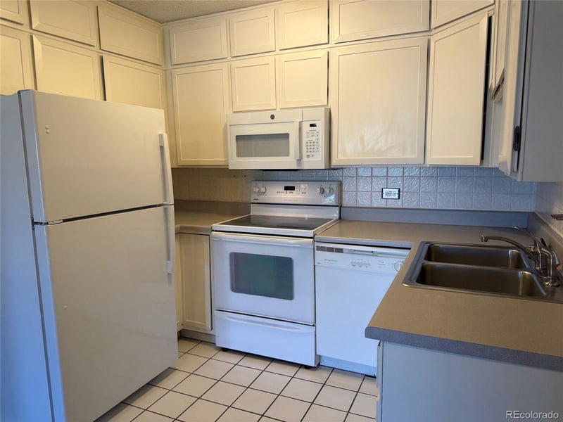 350 Clinton St #10C, Denver, CO 80247