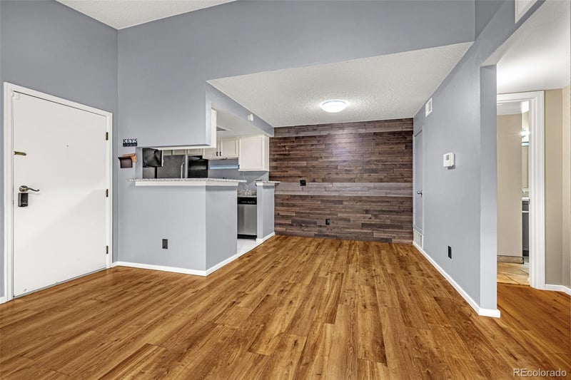 18301 E Kepner Pl #201, Aurora, CO 80017