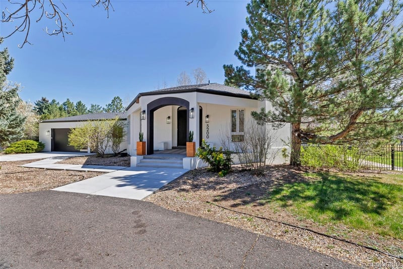 5200 Sunset Dr, Bow Mar, CO 80123