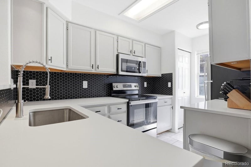 8290 Fillmore Cir, Centennial, CO 80122