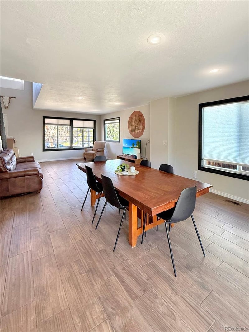 935 Brittany Way, Highlands Ranch, CO 80126