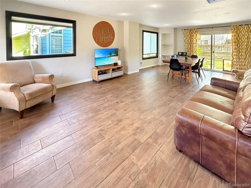 935 Brittany Way, Highlands Ranch, CO 80126