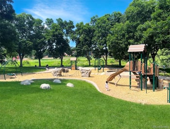 935 Brittany Way, Highlands Ranch, CO 80126