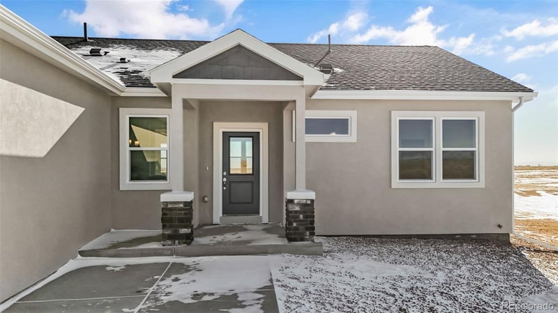 1438 Moonbeam Dr, Pueblo West, CO 81007