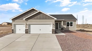 995 Kirkwood Dr, Pueblo, CO 81007