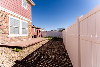 17285 Wyoming Pl, Aurora, CO 80017