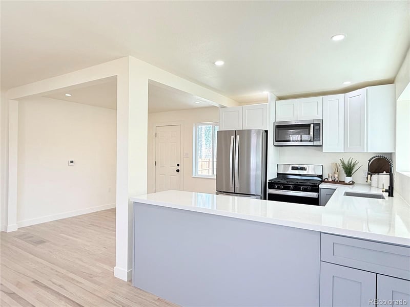 3280 Leyden St, Denver, CO 80207