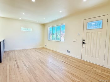 3280 Leyden St, Denver, CO 80207