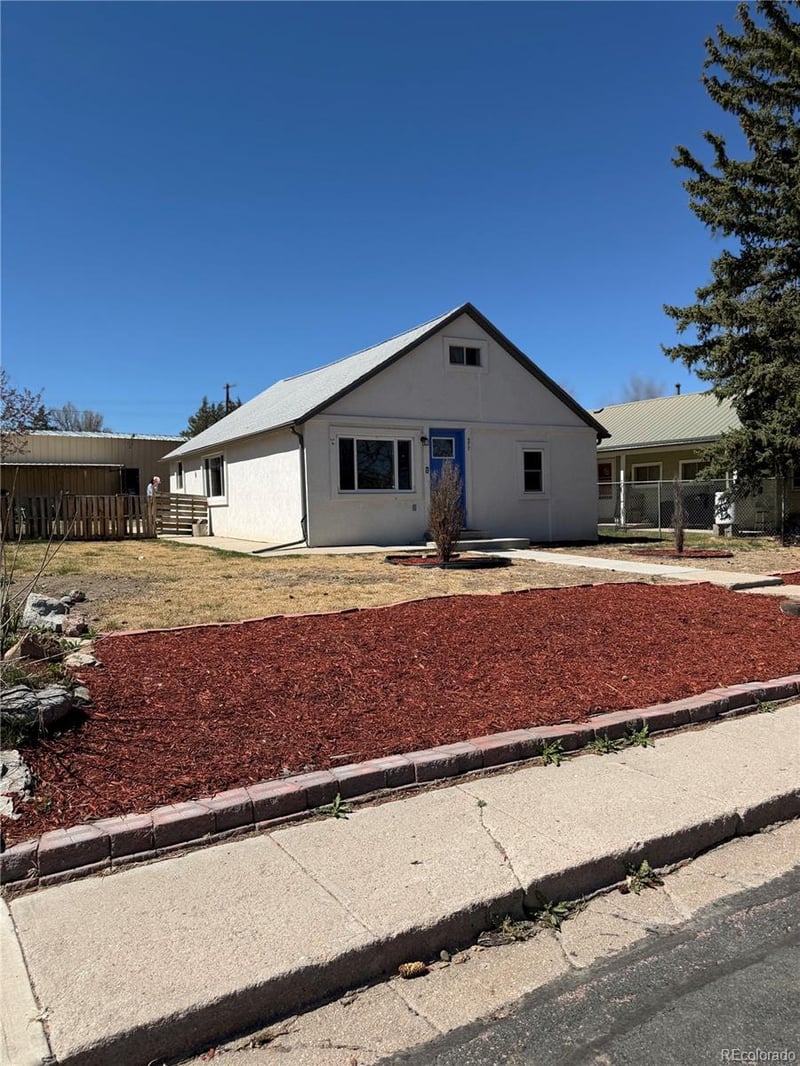 577 H Ave, Limon, CO 80828