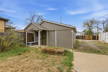 1347 Elmira St, Aurora, CO 80010