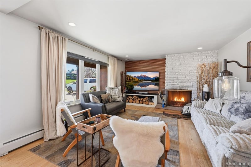 7377 Highland Dr, Lakewood, CO 80214