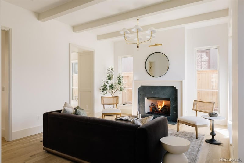 858 Saint Paul St, Denver, CO 80209