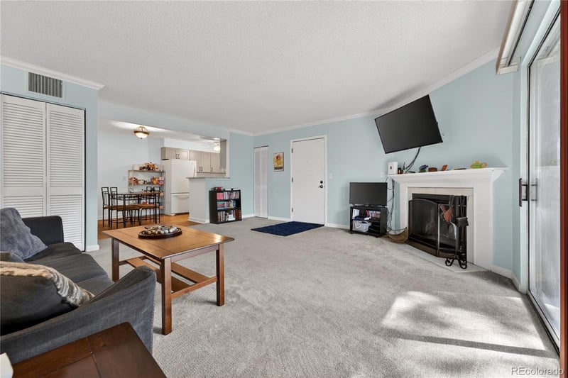 3320 Ammons St #101, Lakewood, CO 80227