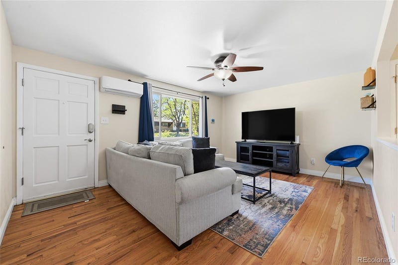 681 Quari St, Aurora, CO 80012