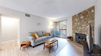 220 Wright St #203, Lakewood, CO 80228