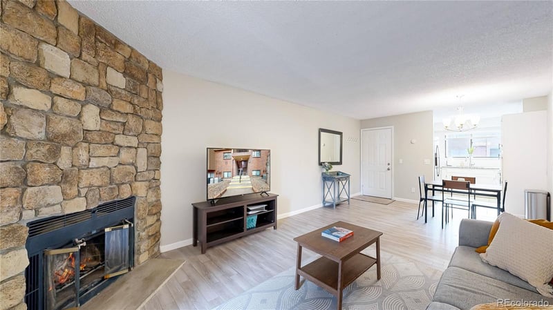 220 Wright St #203, Lakewood, CO 80228