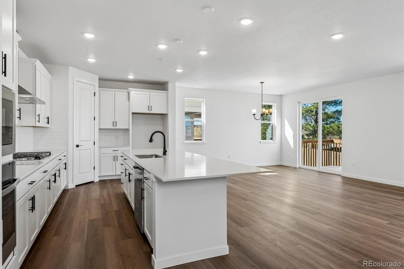 9156 Hayden Peak St, Englewood, CO 80112