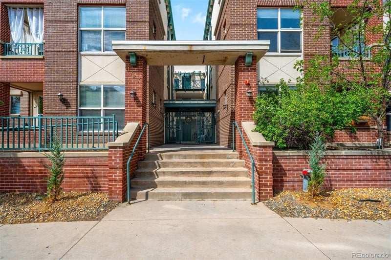 1727 Pearl St #204, Denver, CO 80203