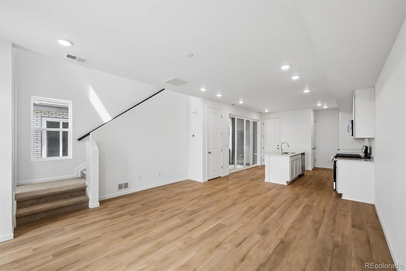 24131 30th Pl, Aurora, CO 80019