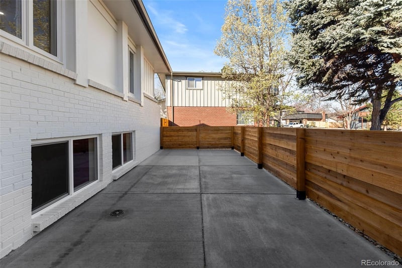 5366 Portland Dr, Littleton, CO 80128