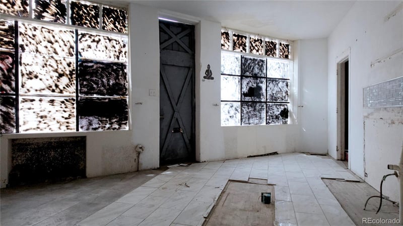 2120 Broadway , Denver, CO 80205