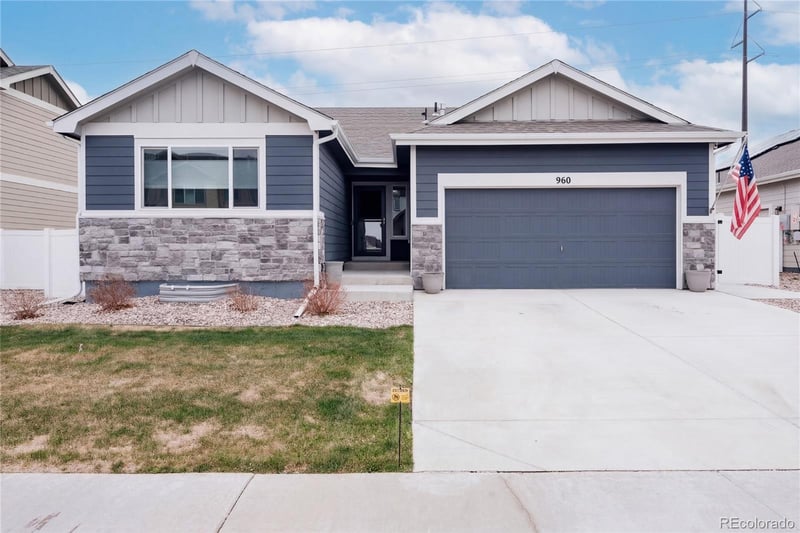 960 Ashbrook Dr, Windsor, CO 80550