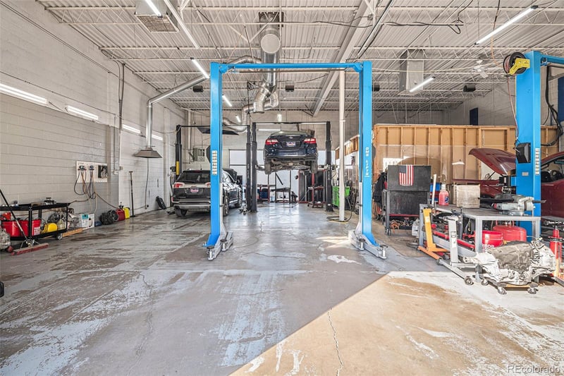 324 Hampden Ave, Englewood, CO 80110