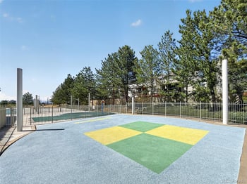 5849 Danube Cir, Aurora, CO 80015