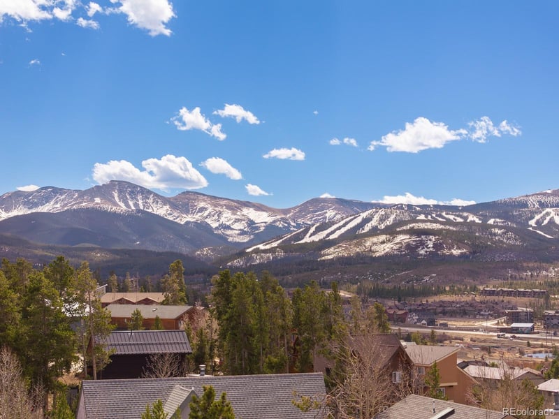 813 Ermine Ln, Fraser, CO 80442