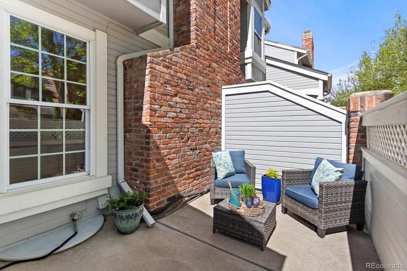 2890 Long Cir #G, Littleton, CO 80120