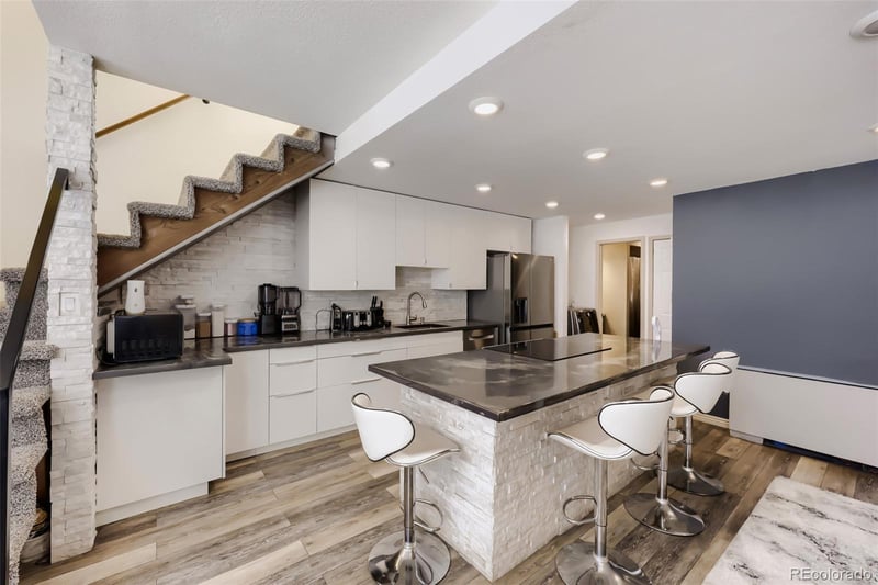 364 Ironton St #427, Aurora, CO 80012