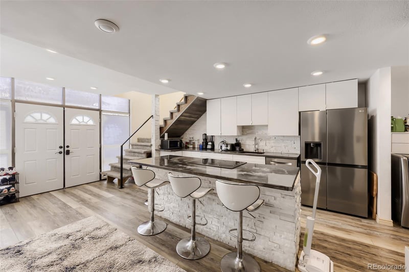 364 Ironton St #427, Aurora, CO 80012