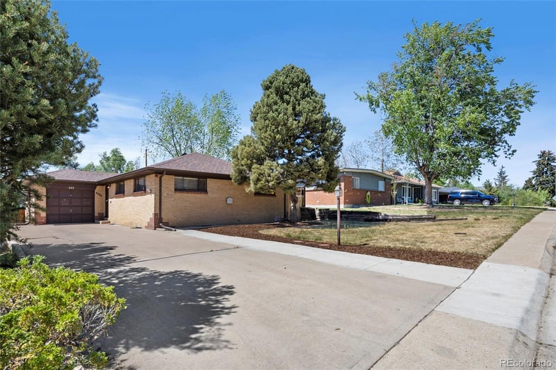 385 Kearney St, Denver, CO 80224