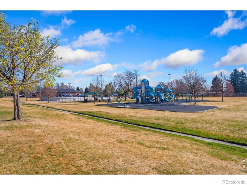 426 Heritage Ln, Johnstown, CO 80534