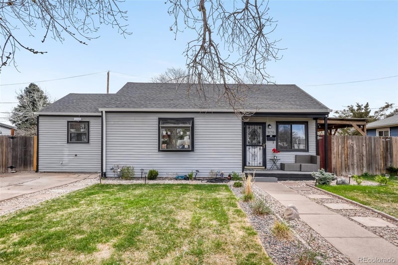 970 Nile St, Aurora, CO 80010