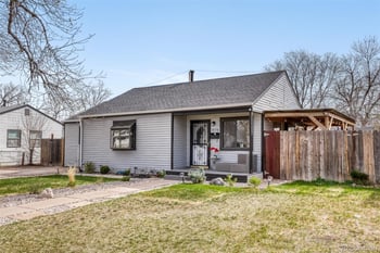 970 Nile St, Aurora, CO 80010