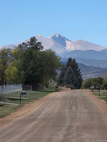 1613 Horseshoe Cir, Longmont, CO 80504