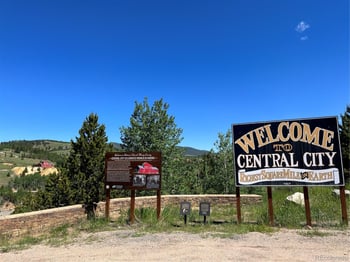 1513 Chinook Rd, Idaho Springs, CO 80452