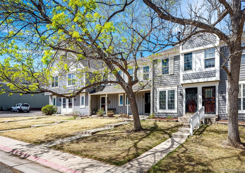 2285 Jasper Way #A, Aurora, CO 80013